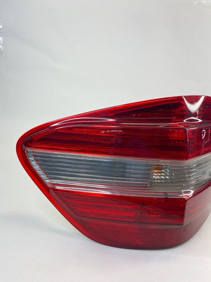 2006-2009 Mercedes-Benz ML350 Left Side Tail Light Taillight Lamp A1649061100