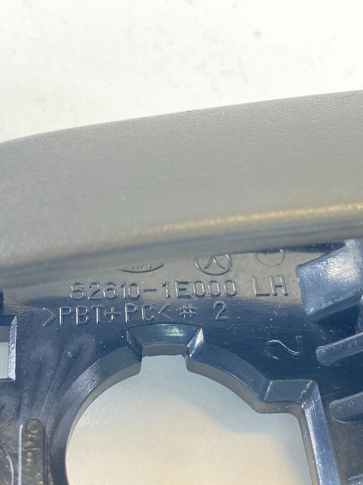 06-11 HYUNDAI ACCENT SEDAN FRONT LEFT DRIVER SIDE INNER DOOR HANDLE 82610-1E000