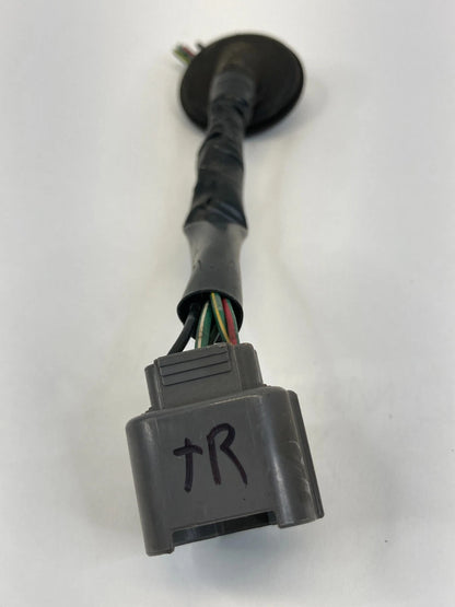 1997-2001 HONDA CR-V RIGHT TAILLIGHT SOCKET WIRE WIRING HARNESS CONNECTOR RR RH