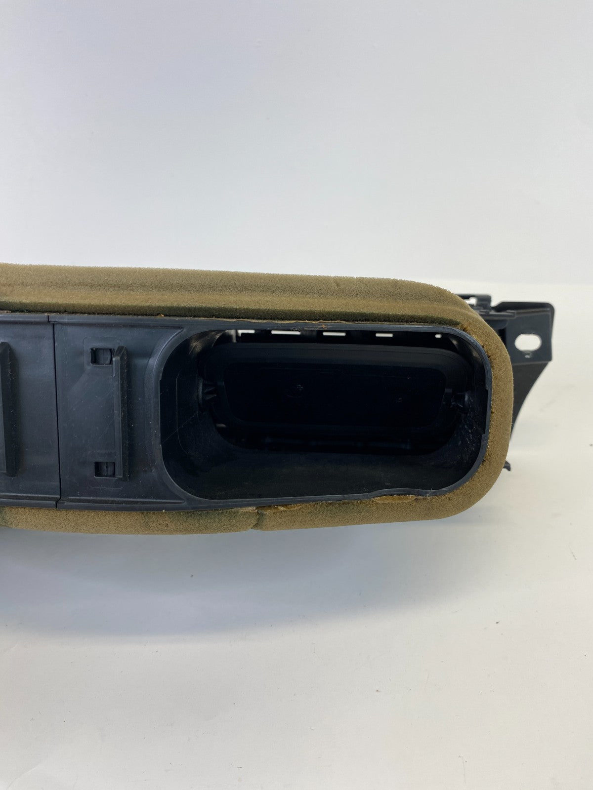 2006 2007 BMW 530xi 550i 525xi M5 Dash Center Duct AC Air Vent Grille OEM