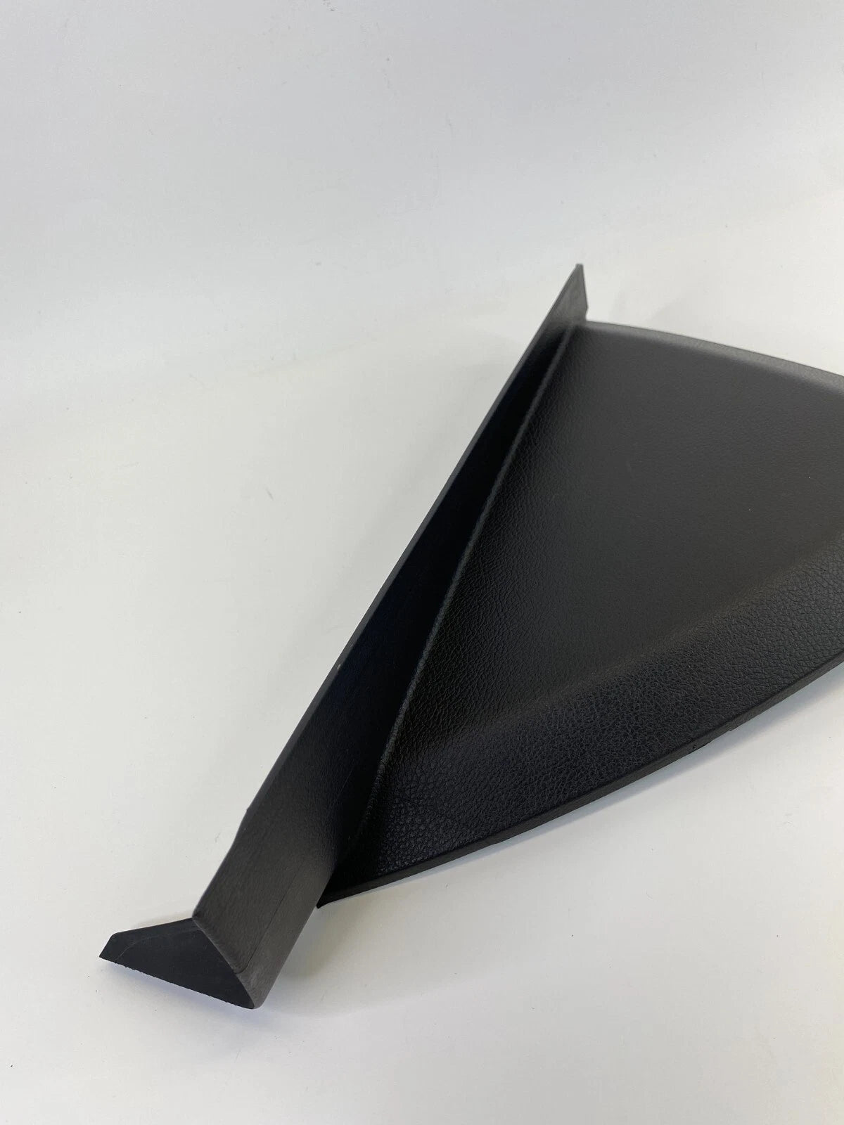 2012-2018 FORD FOCUS DASH LEFT SIDE END CAP COVER TRIM BEZEL BM-51A044C61-AB