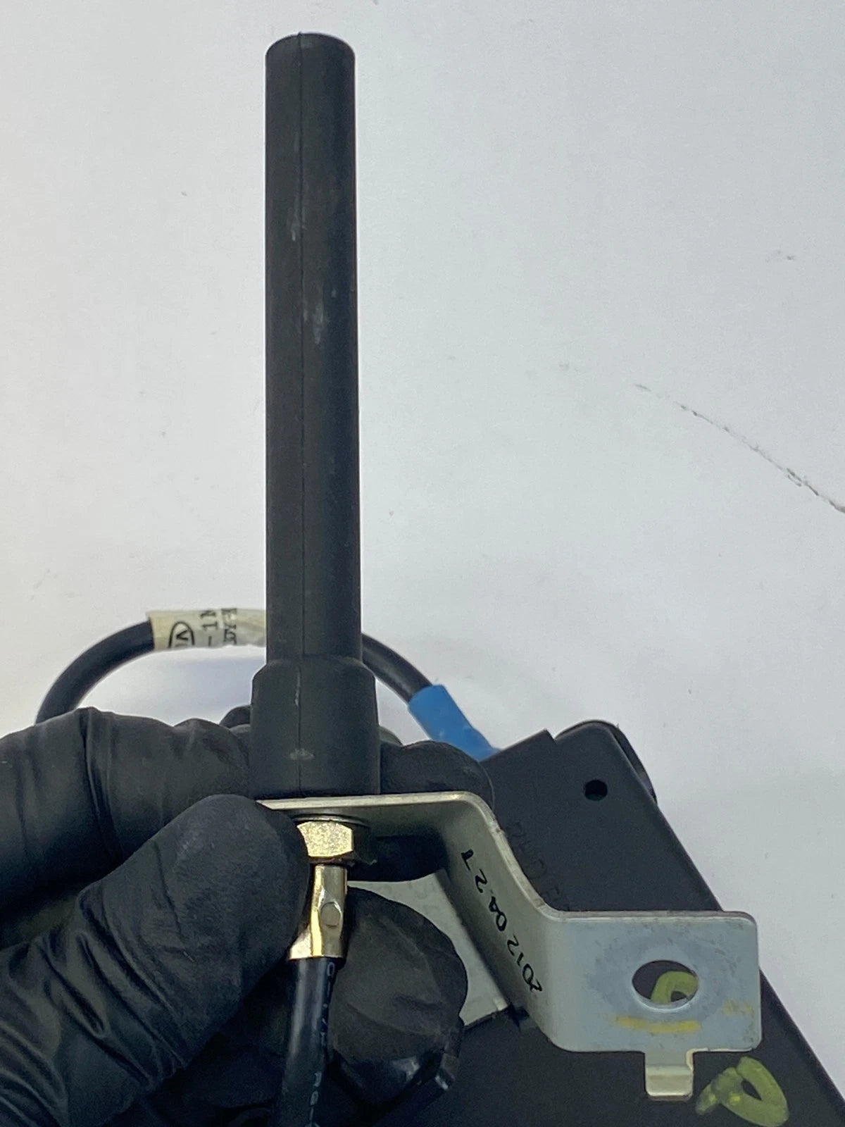 2010-2013 KIA FORTE 2.0L L4 BODY CONTROL MODULE BCM COMPUTER UNIT 954001M472 OEM