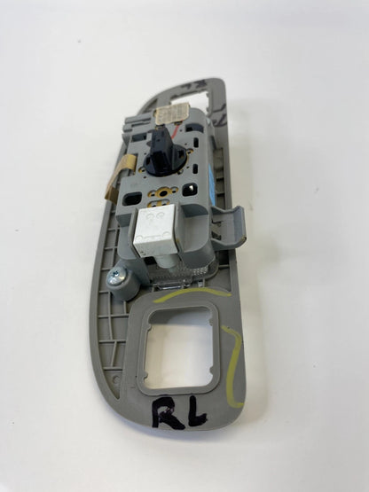 13-18 CADILLAC ATS REAR LEFT ROOF READING DOME LIGHT LAMP W/ COAT HOOK BEZEL OEM