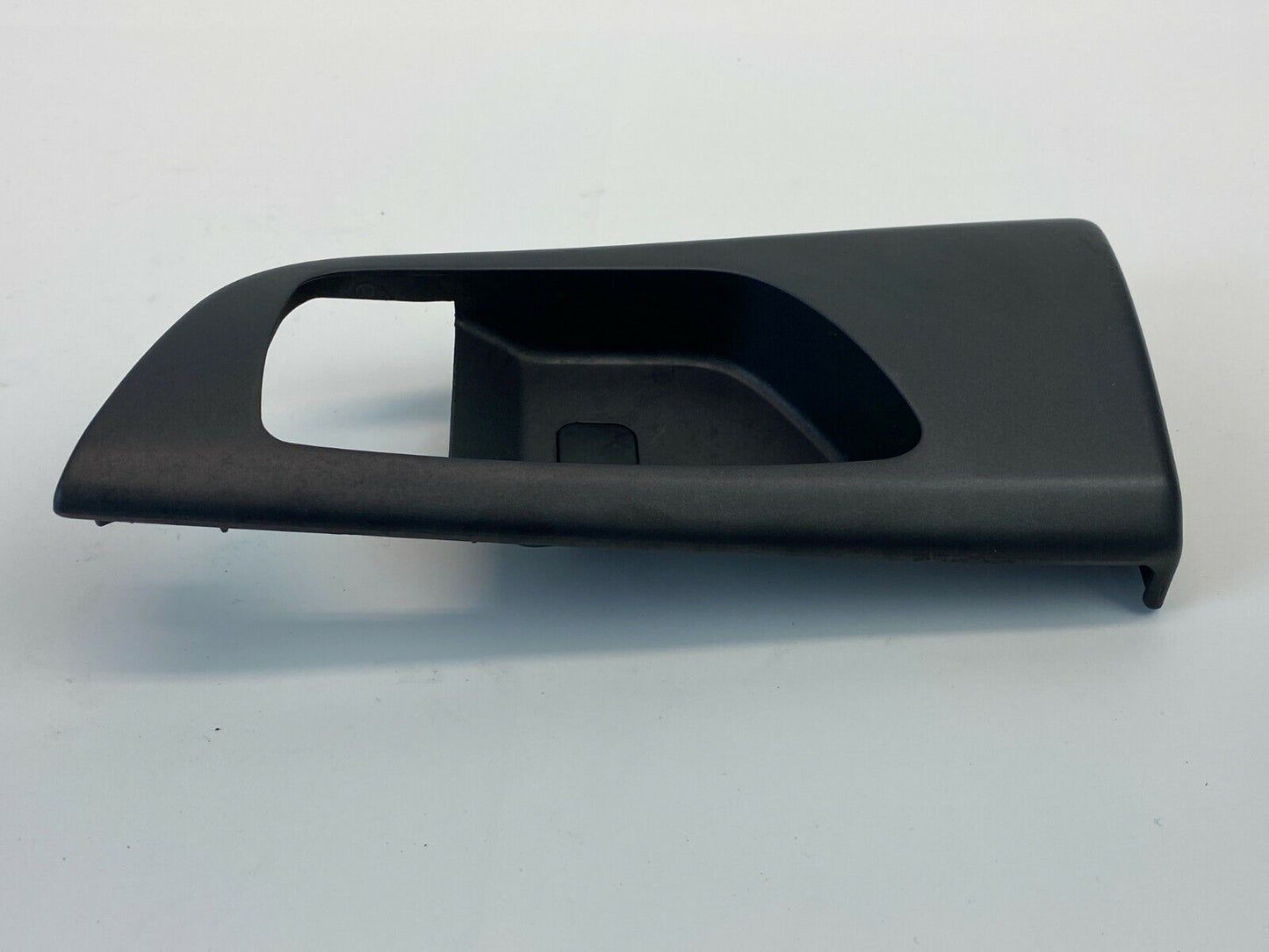 06-08 Kia Optima Rear Right Interior Door Handle Cover Bezel Trim 836212G000 OEM