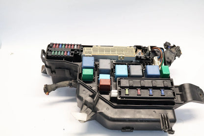2004-2009 TOYOTA PRIUS UNDER HOOD FUSE RELAY JUNCTION BOX FRONT LEFT 82730-47300