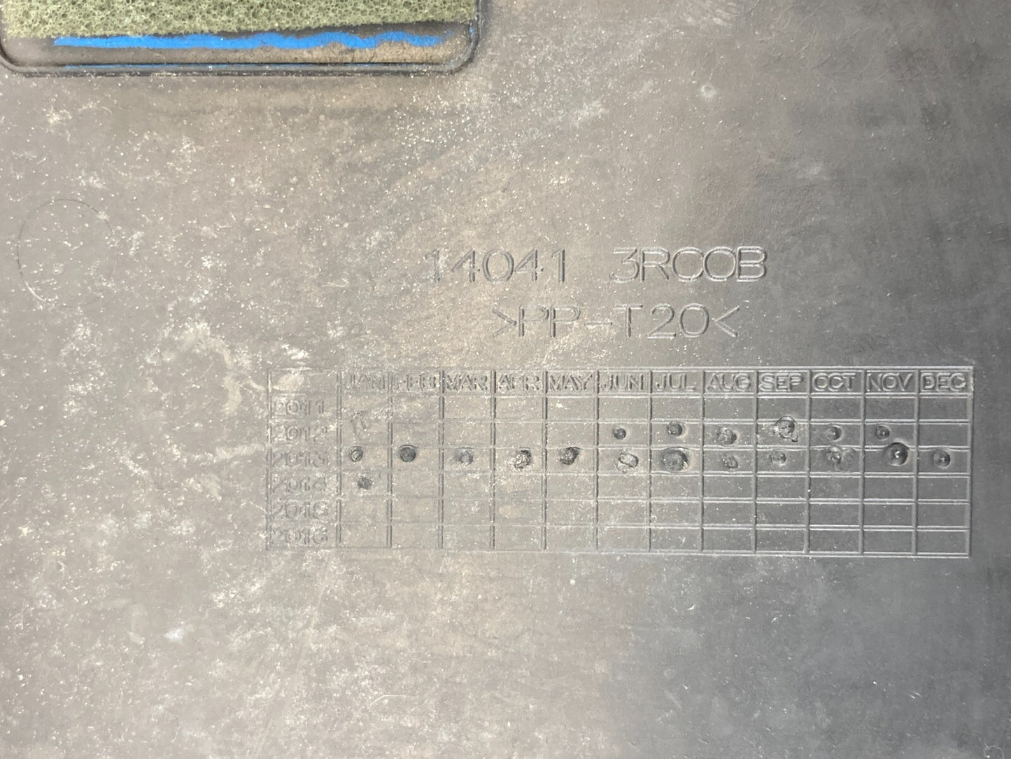 2013-2019 Nissan Sentra Sedan 1.8L L4 Engine Cover 14041-3RC0B OEM