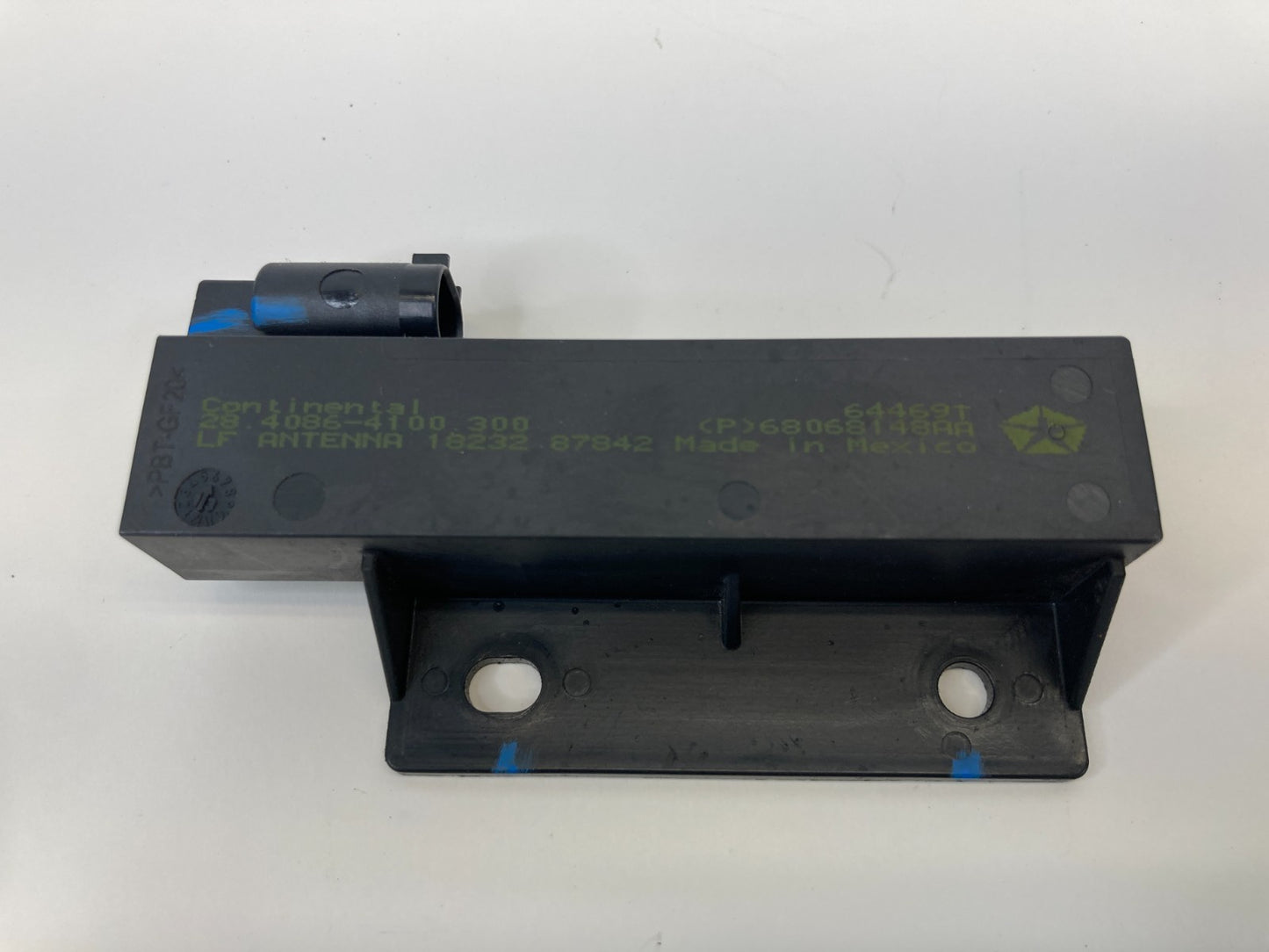 11-20 Dodge Journey Rear Keyless Entry Smart Antenna Control Module 68068148AA