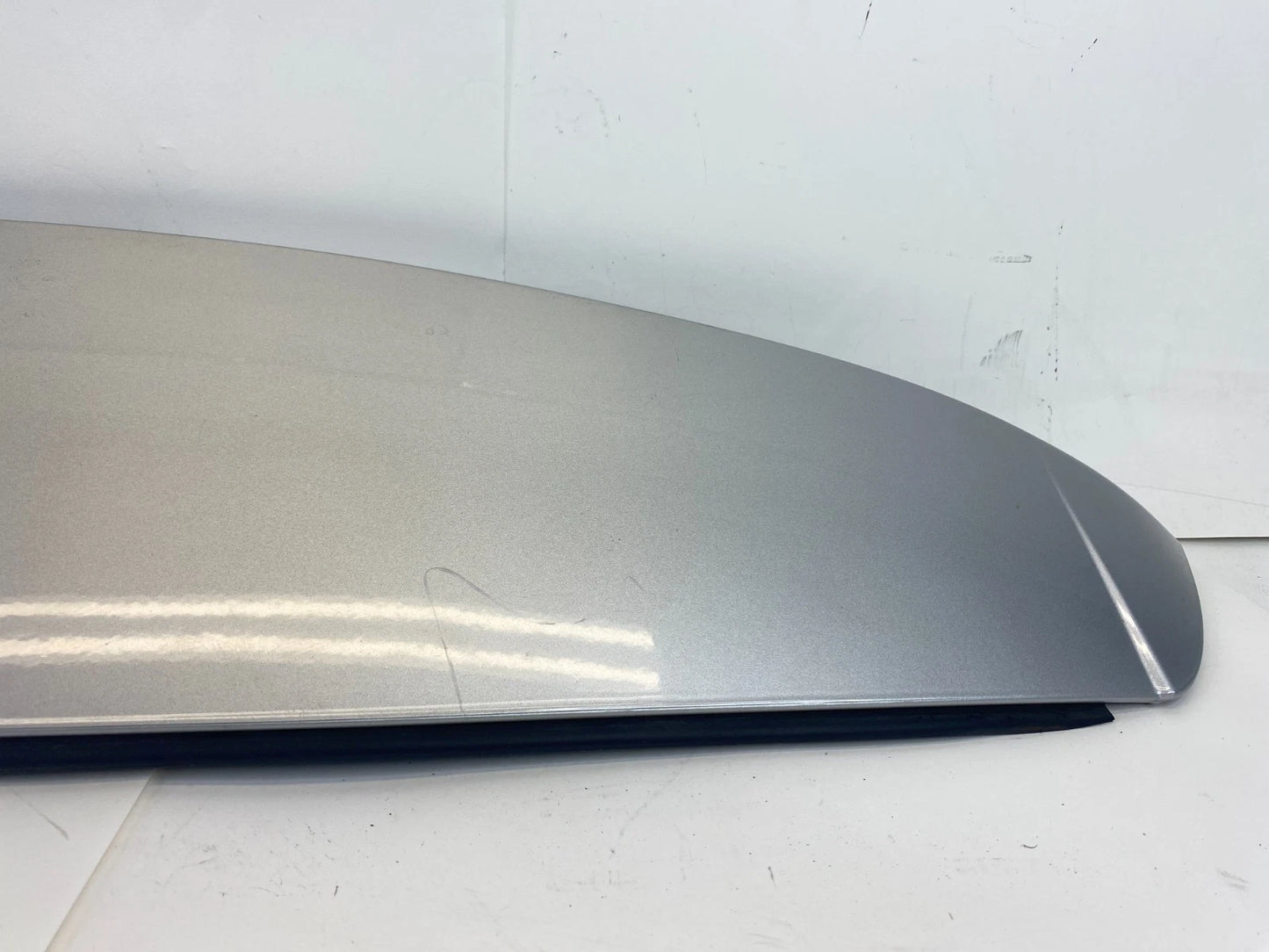 2008-2017 BUICK ENCLAVE TRUNK LIFTGATE LID SPOILER W/ THIRD BRAKE LIGHT 25830652