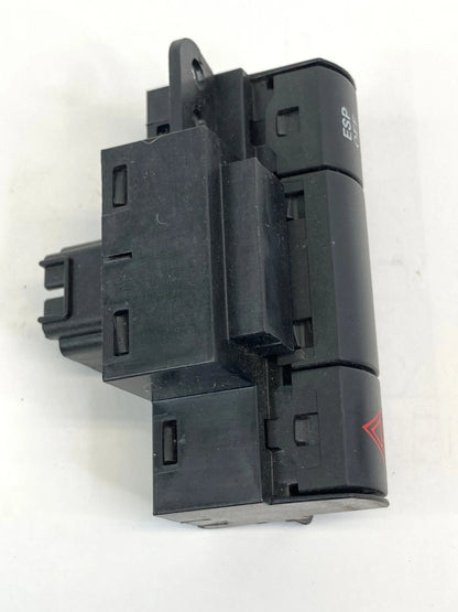 08 09 CHRYSLER TOWN & COUNTRY DASH HAZARD CONTROL & ESP BUTTON SWITCH 4602418AI