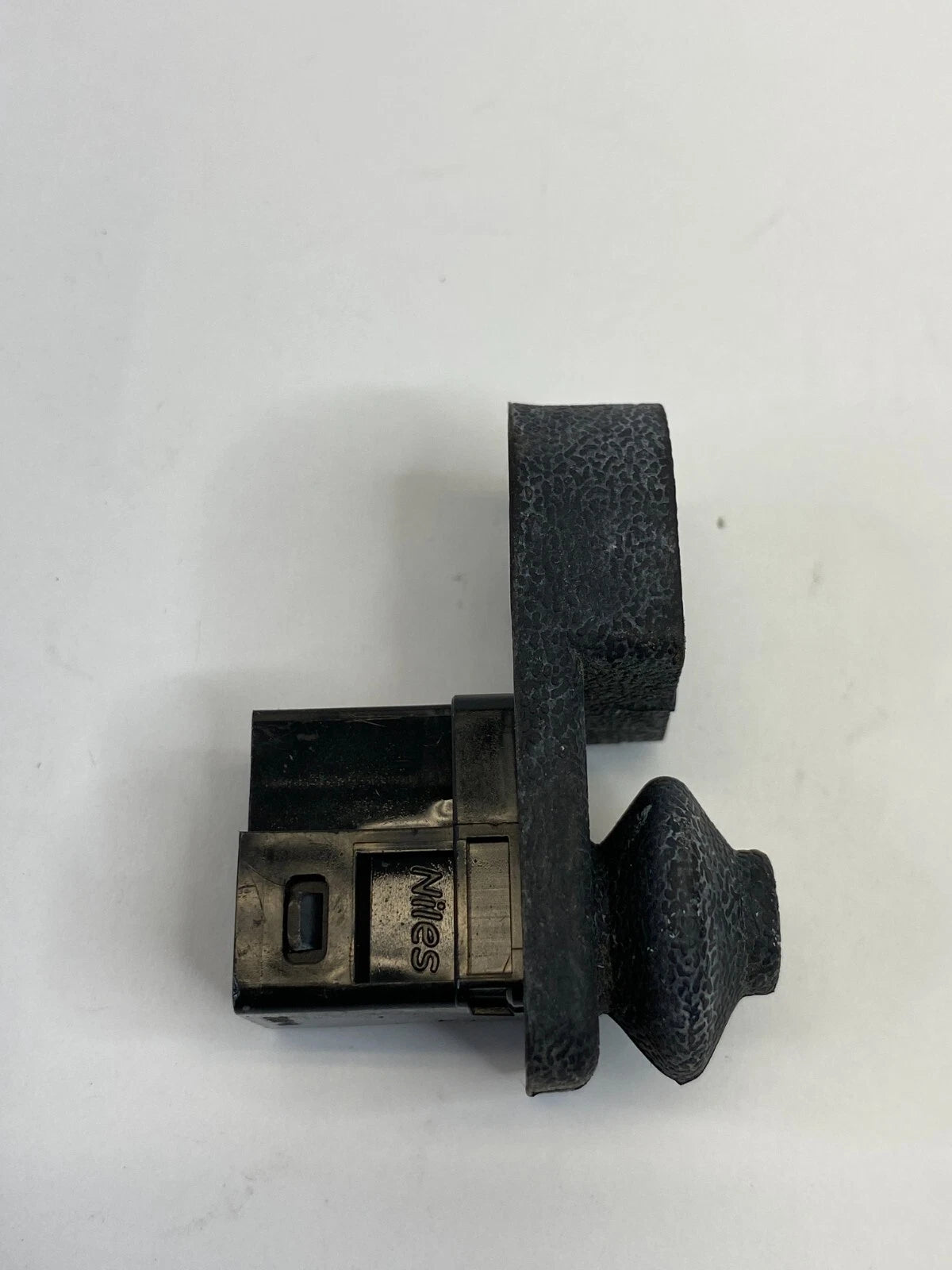 2010-2014 SUBARU OUTBACK FRONT RIGHT SIDE DOOR LIGHT AJAR JAMB SWITCH SENSOR OEM