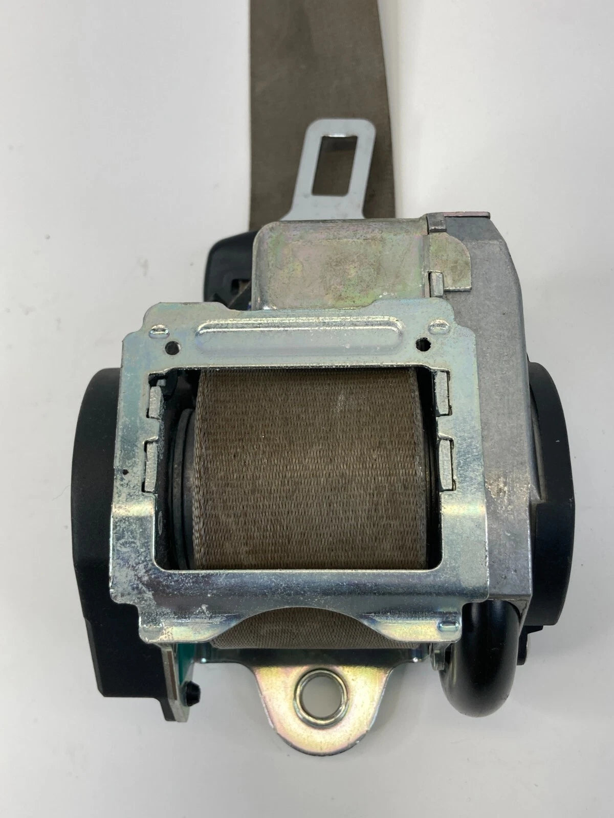 06-11 AUDI A6 QUATTRO FRONT RIGHT PASSENGER SIDE SEAT BELT RETRACTOR 605404800