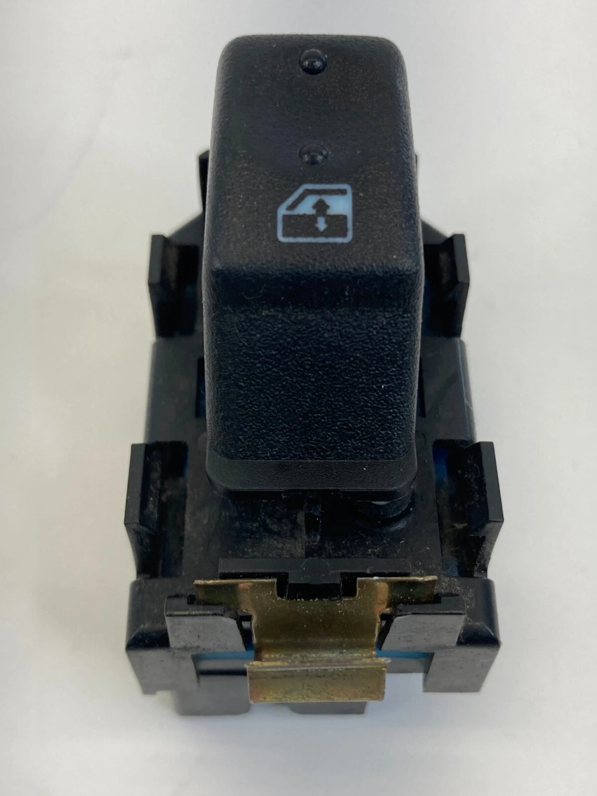 2003-2006 CHEVROLET AVALANCHE 1500 REAR LEFT SIDE POWER WINDOW SWITCH 15206533