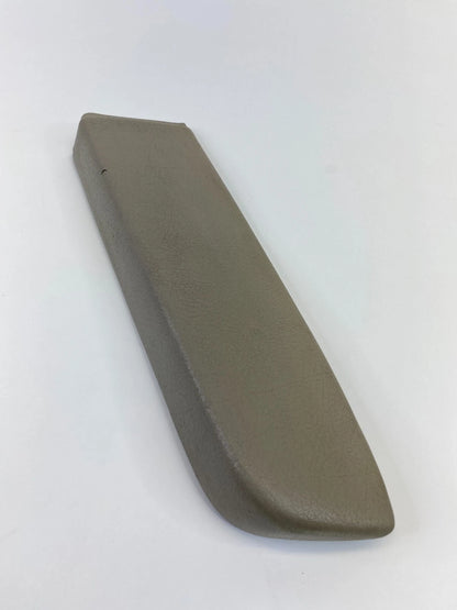 2005 2006 05 06 KIA SORENTO REAR RIGHT SIDE DOOR PANEL ARMREST ARM REST OEM