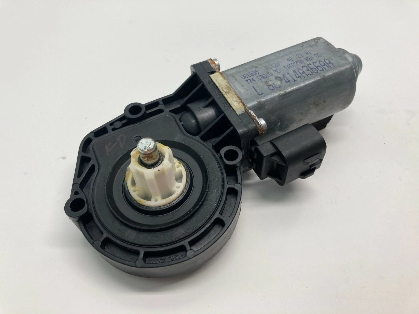 04-07 MERCURY MOUNTAINEER FRONT LEFT DRIVER SIDE WINDOW MOTOR 6L2414A366AA OEM