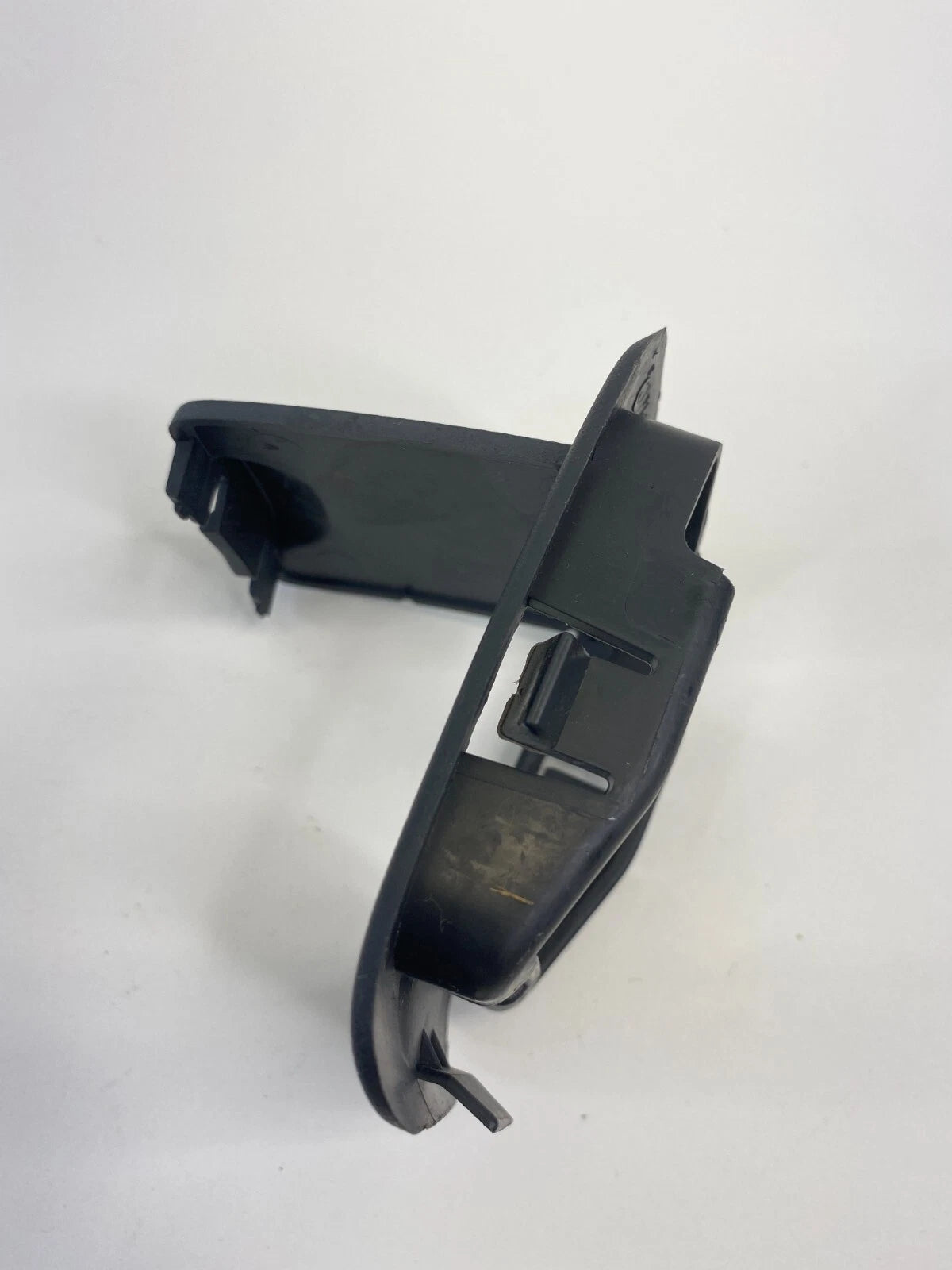 2006-2016 FORD FUSION REAR SEAT CHILD ANCHOR HOOK CAP COVER TRIM 6E53-54613E54-A