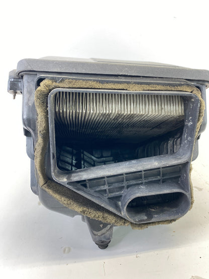 00 01 02 03 04 05 06 07 08 09 GMC Yukon 5.3L Air Box Intake Cleaner Box Assy OEM