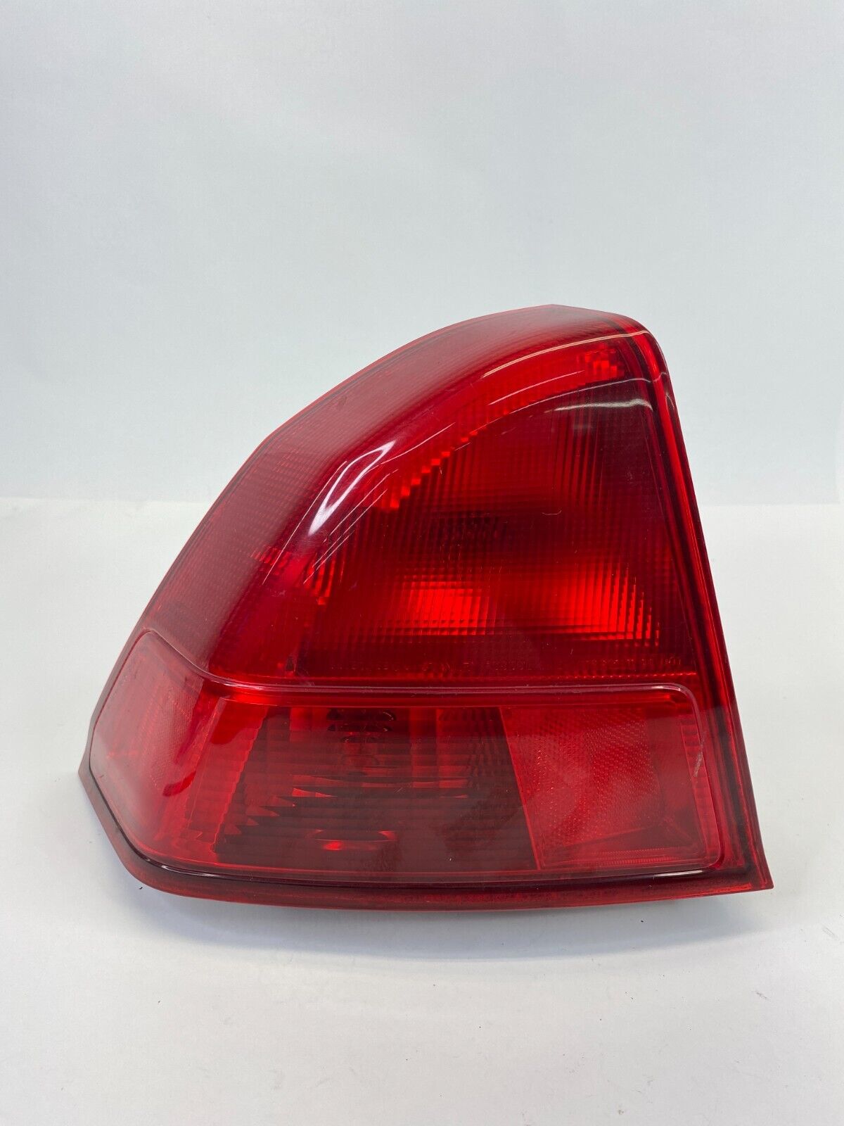 2001 2002 Honda Civic SEDAN Left Outer Taillight Tail Light Tail Lamp Assembly