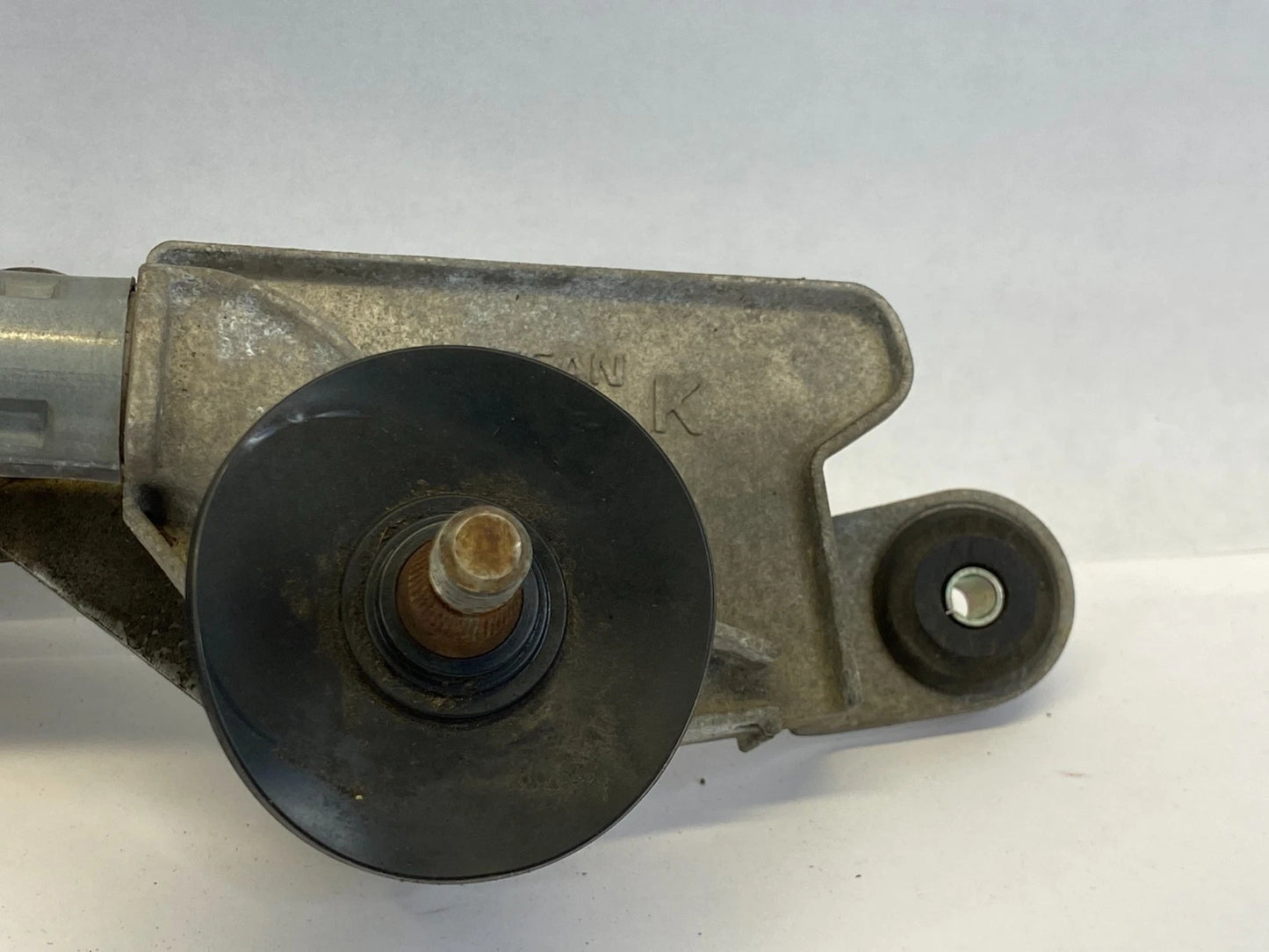 2008-2013 NISSAN ROGUE FRONT WINDSHIELD WIPER MOTOR & TRANSMISSION LINKAGE OEM