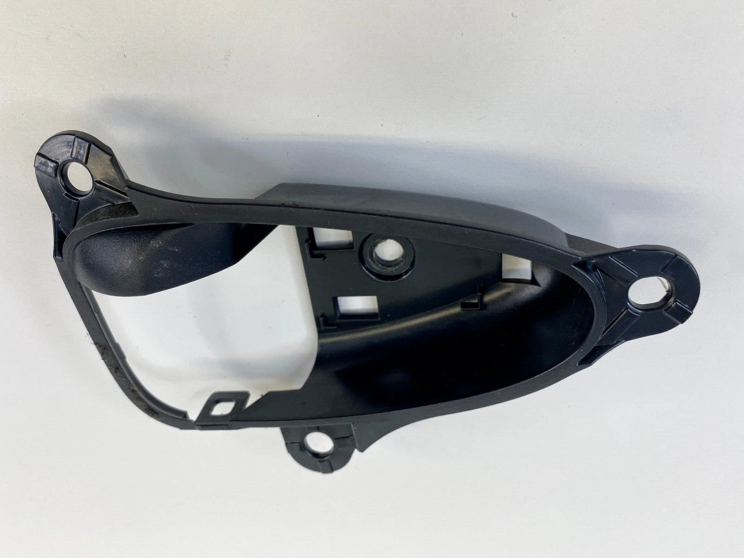 2006-2012 TOYOTA RAV4 REAR LEFT INNER DOOR HANDLE COVER BEZEL PANEL MOUNTING OEM
