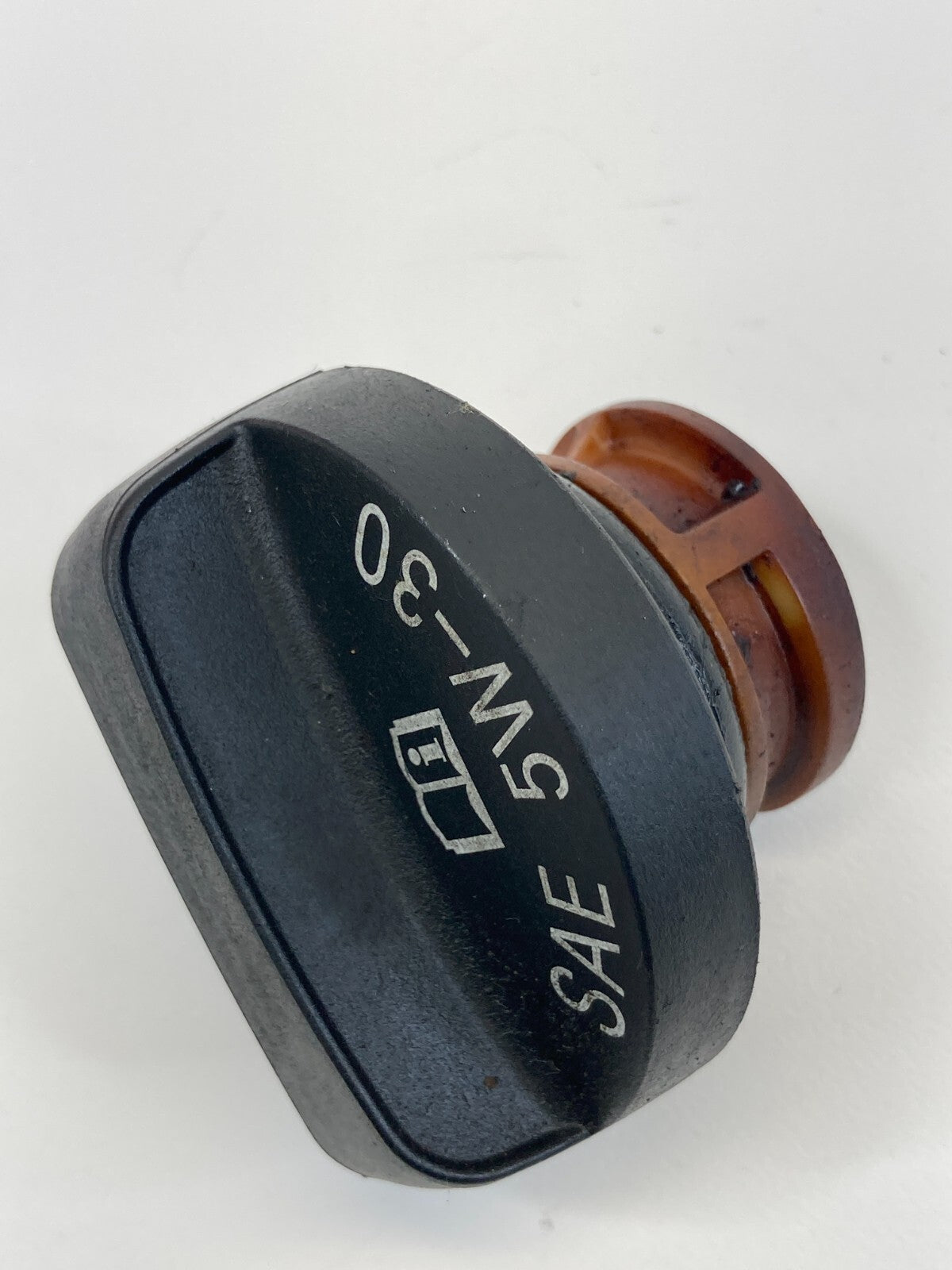 2002-2010 Saturn Vue 2.4L Engine Oil Filler Fluid Cap Lid Cover SAE 5W-30 OEM