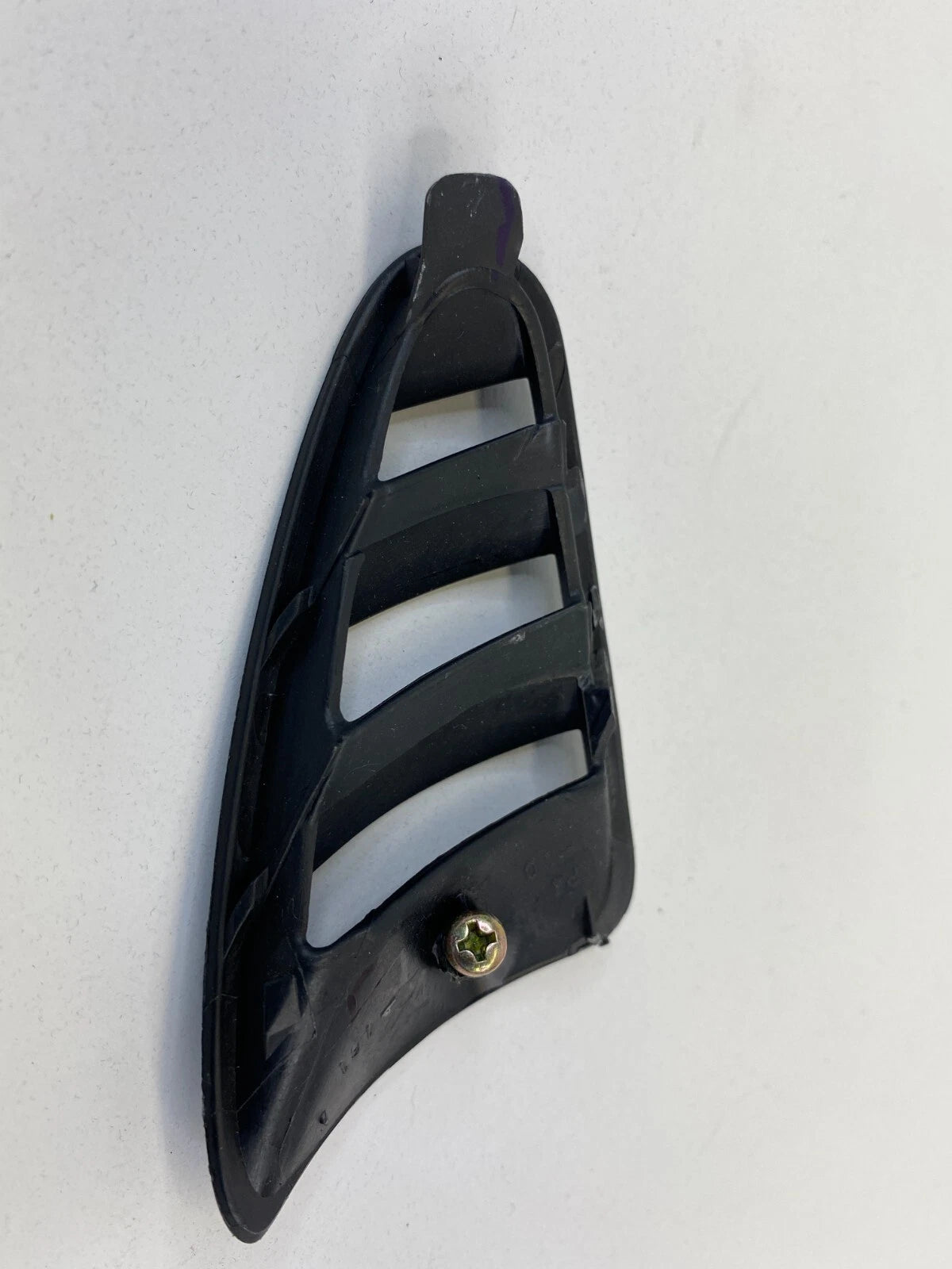2004-2008 MAZDA 3 MAZDA3 DASH RIGHT SIDE AC AIR VENT DEFROSTER GRILLE TRIM OEM