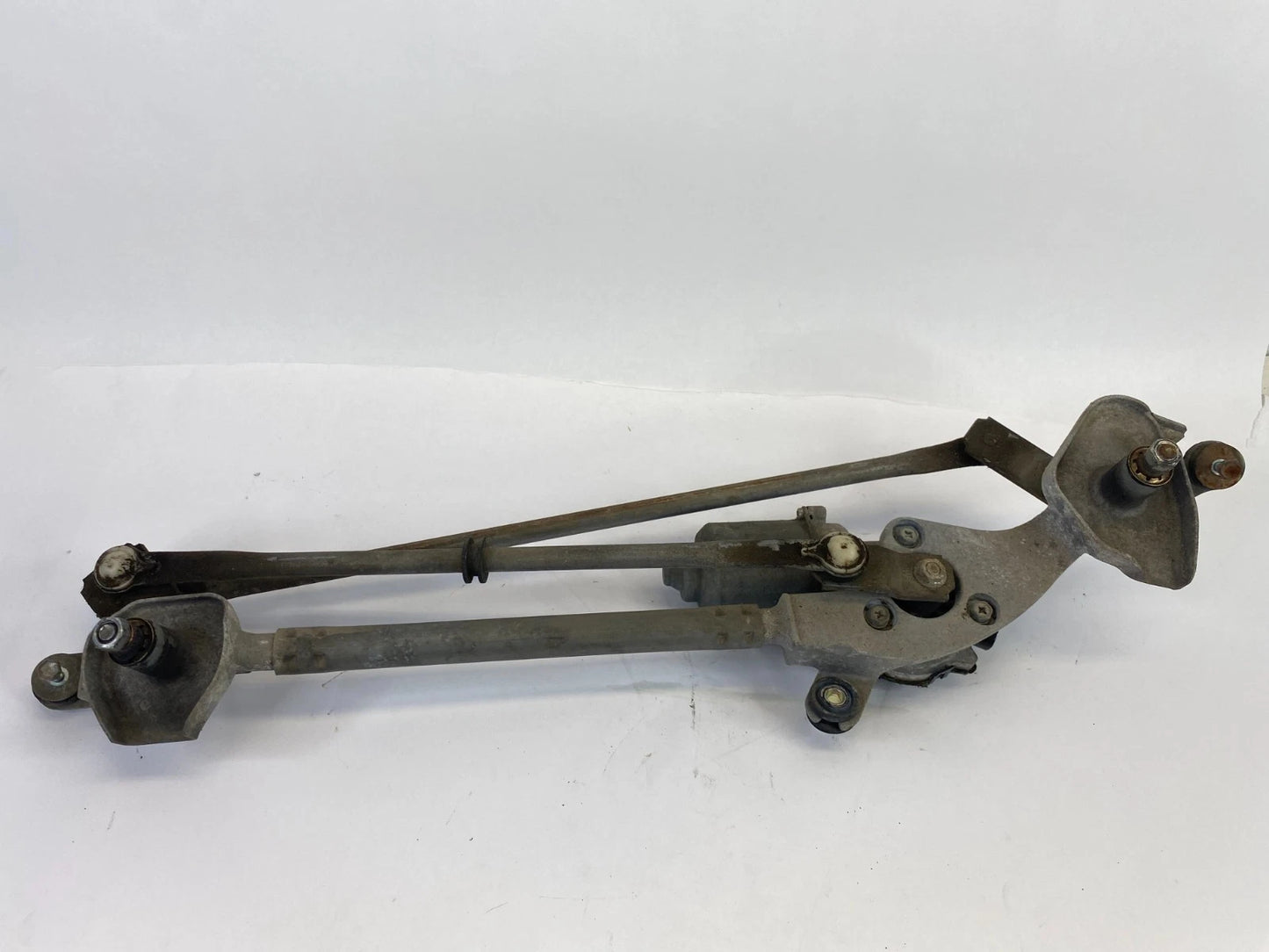 2010-2013 SUZUKI KIZASHI FRONT WINDSHIELD WIPER MOTOR W/ LINKAGE 38110-79J10 OEM
