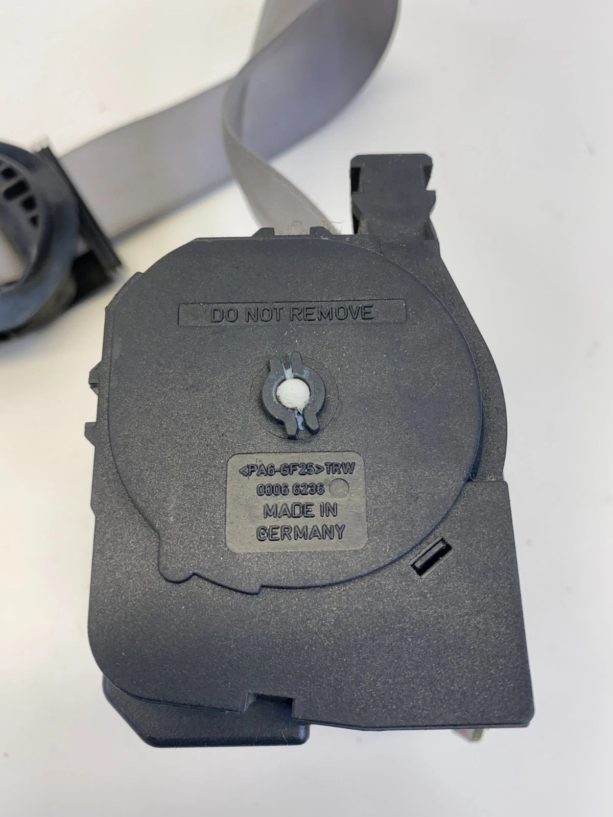 2000-2006 MERCEDES-BENZ S430 S500 FRONT RIGHT SIDE SEAT BELT RETRACTOR GRAY OEM