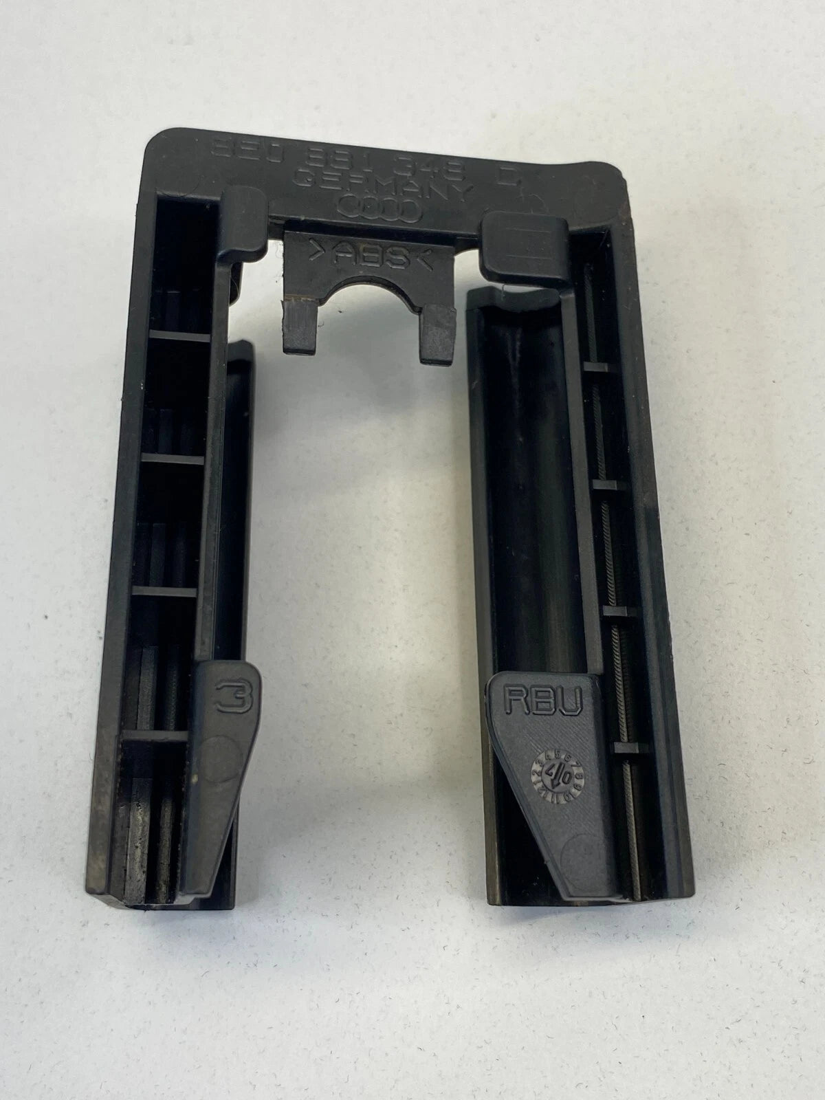 03-08 AUDI A4 04-08 AUDI S4 FRONT LEFT SEAT TRACK RAIL COVER TRIM 8E0-881-348