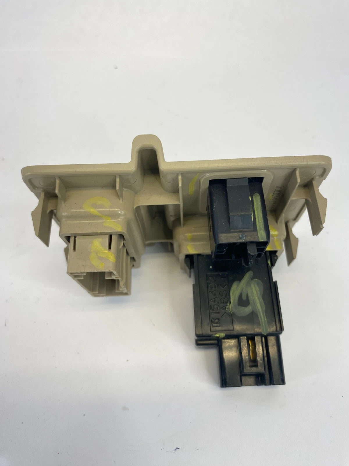 2007-2009 LEXUS RX350 FUEL DOOR TRUNK RELEASE SWITCH PANEL BEZEL OEM 55446-0E010