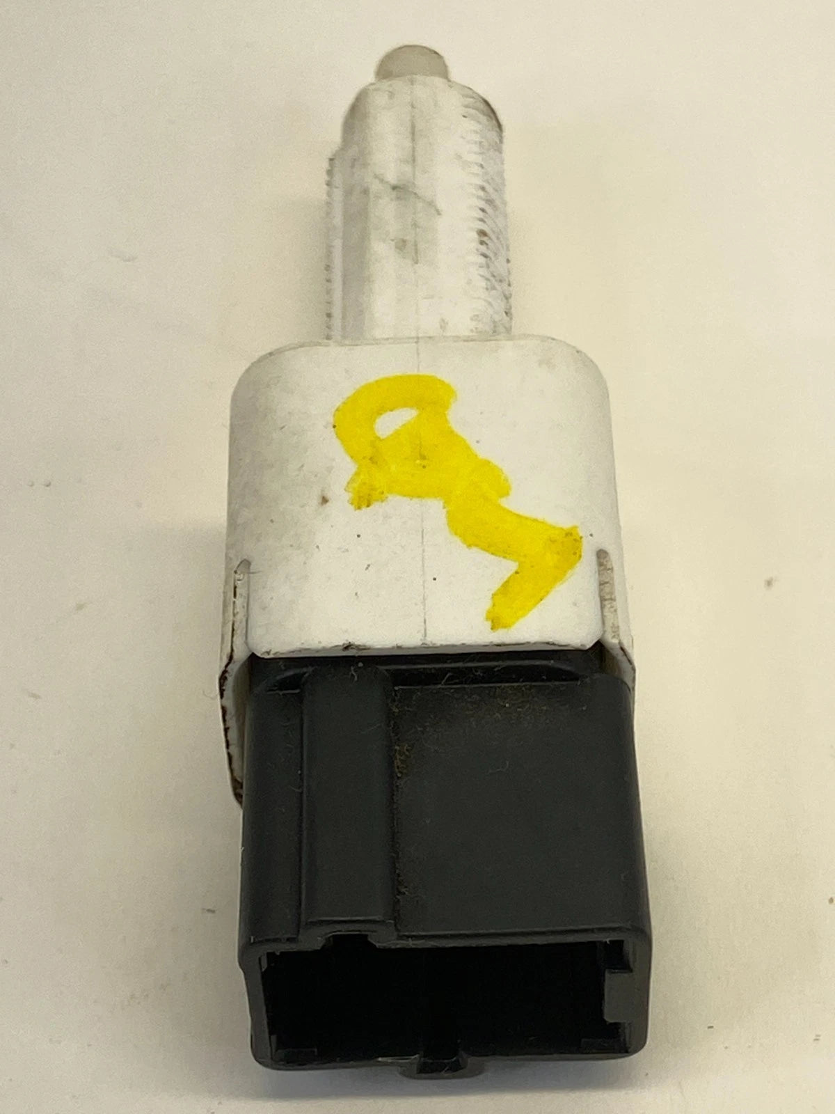 13-19 NISSAN SENTRA FRONT BRAKE LIGHT STOP LAMP PEDAL SWITCH ASSY OEM F85CS23-U2