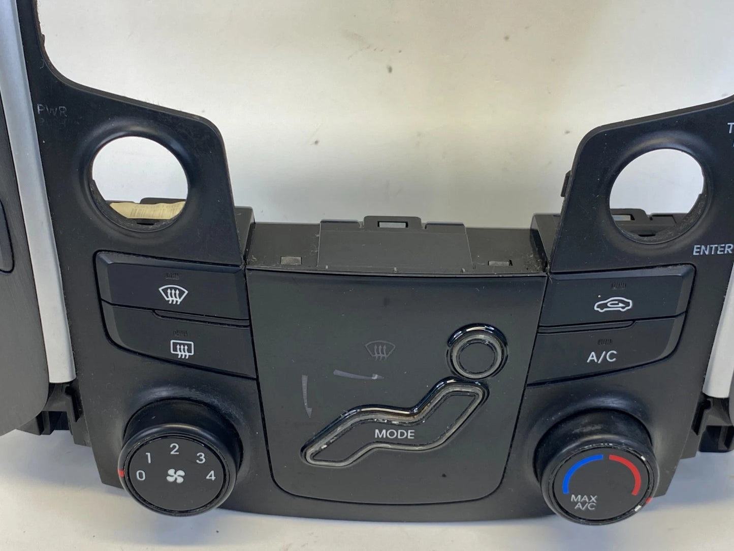 2011-2014 HYUNDAI SONATA DASH RADIO BEZEL CLIMATE CONTROL CLOCK 97250-3Q000 OEM