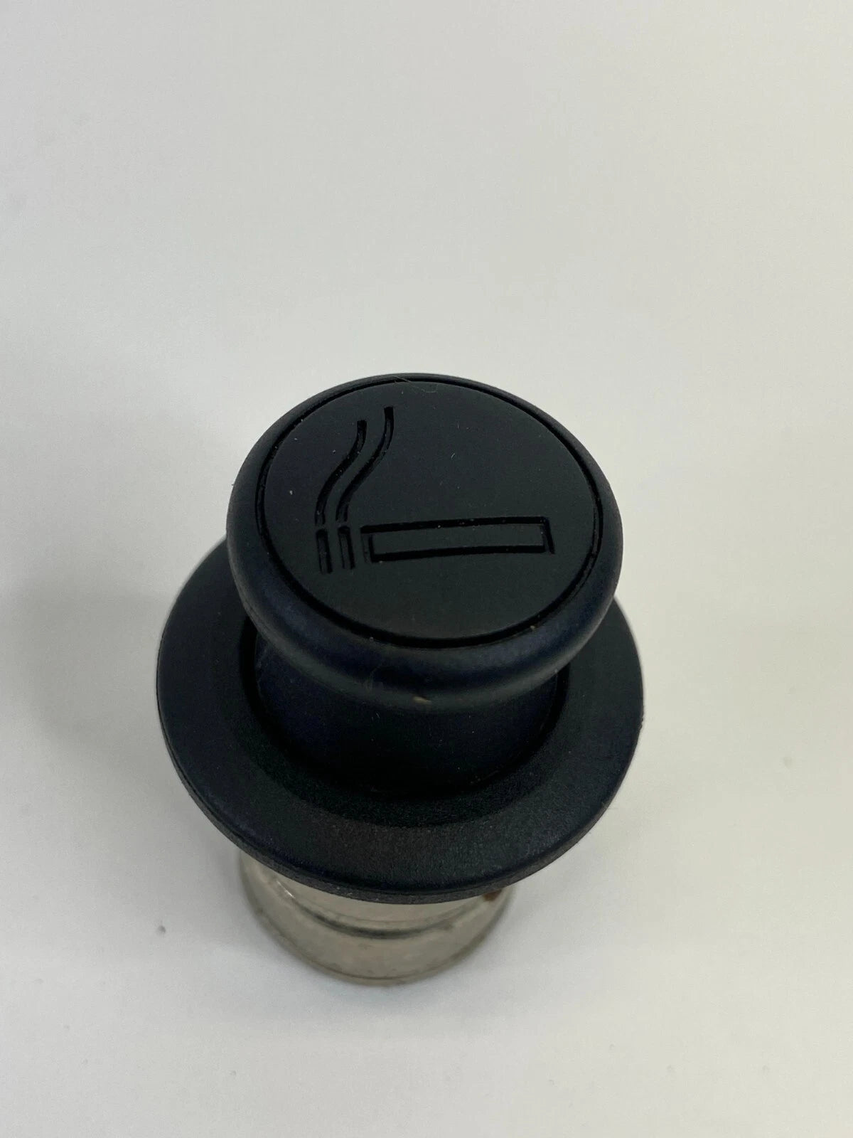 2005-2008 HYUNDAI TUCSON POWER OUTLET CIGARETTE LIGHTER SOCKET ASSEMBLY OEM