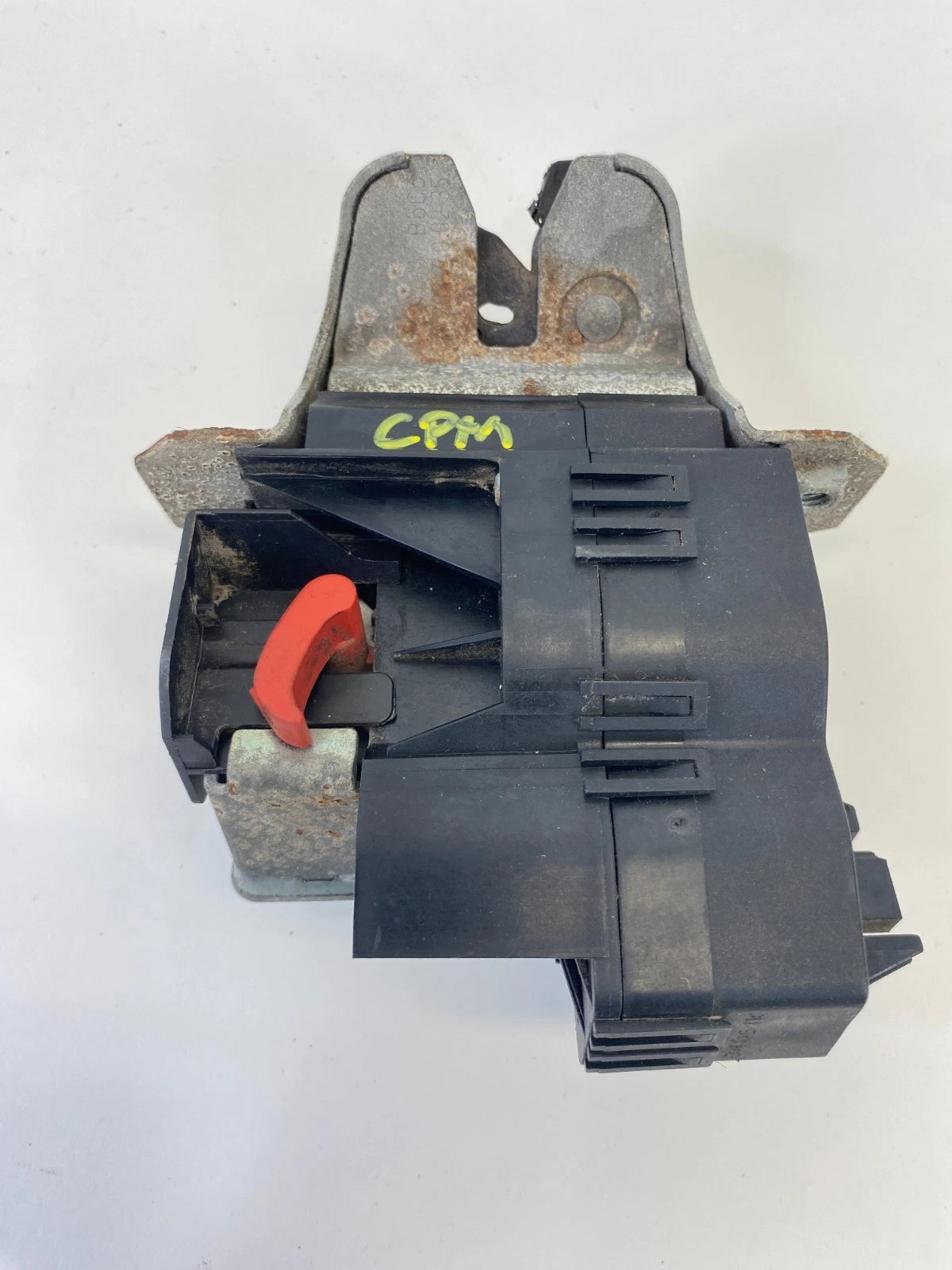 2002-2005 MERCEDES C240 WAGON REAR TRUNK LID LATCH LOCK ACTUATOR UNIT OEM