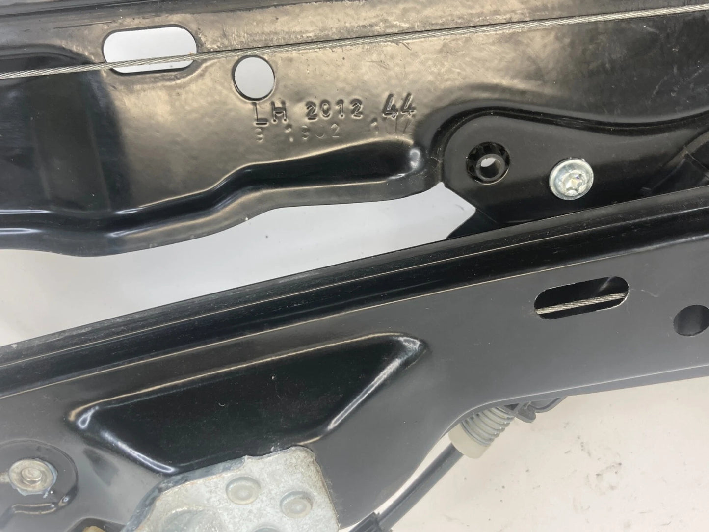 2012-2018 FORD FOCUS LEFT DRIVER SIDE WINDOW REGULATOR W/ MOTOR 931904102