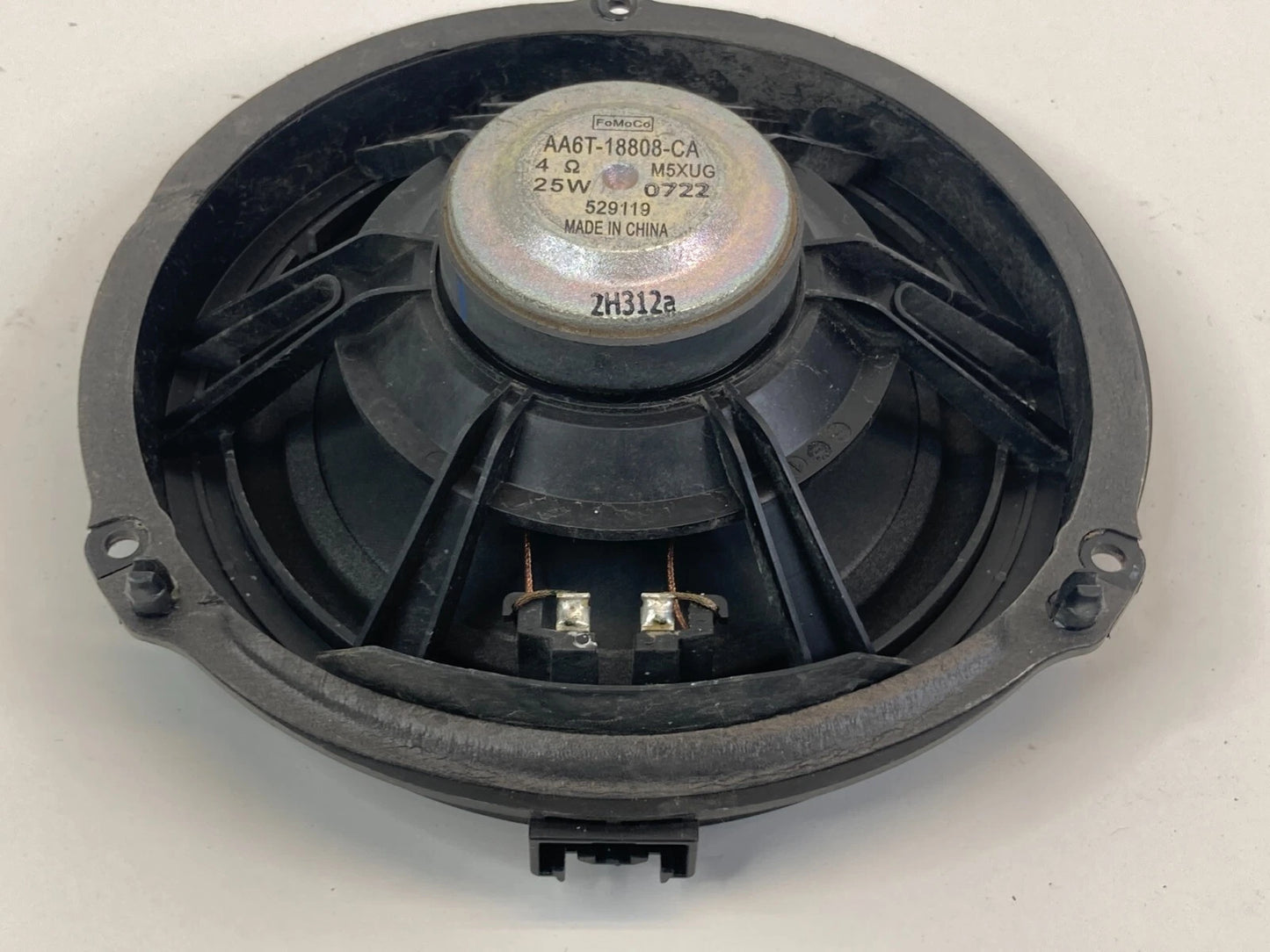 12-18 FORD FOCUS REAR RIGHT SIDE DOOR AUDIO SPEAKER ASSEMBLY AA6T-18808-CA OEM