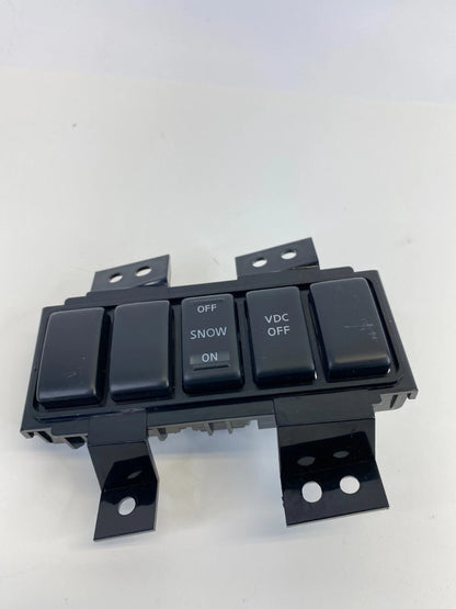 2003-2008 INFINITI FX35 FRONT CONSOLE VDC OFF SNOW CONTROL SWITCH OEM 68492AX000