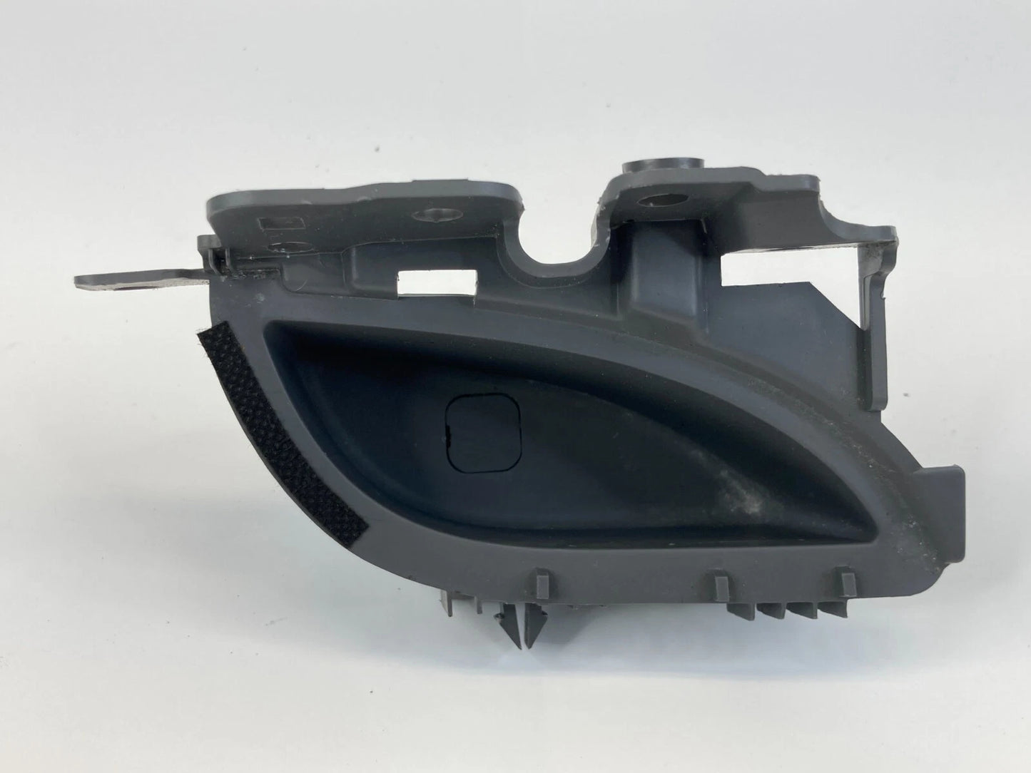 2011-2014 HYUNDAI SONATA REAR LEFT SIDE DOOR INNER PULL HANDLE 83730-3S050
