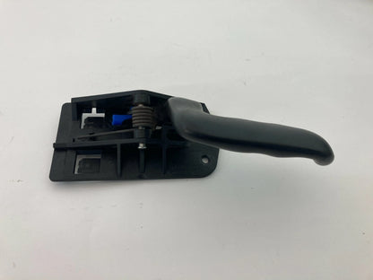 2001-2005 CHEVROLET CHEVY SILVERADO FRONT RIGHT PASSENGER INNER DOOR HANDLE OEM