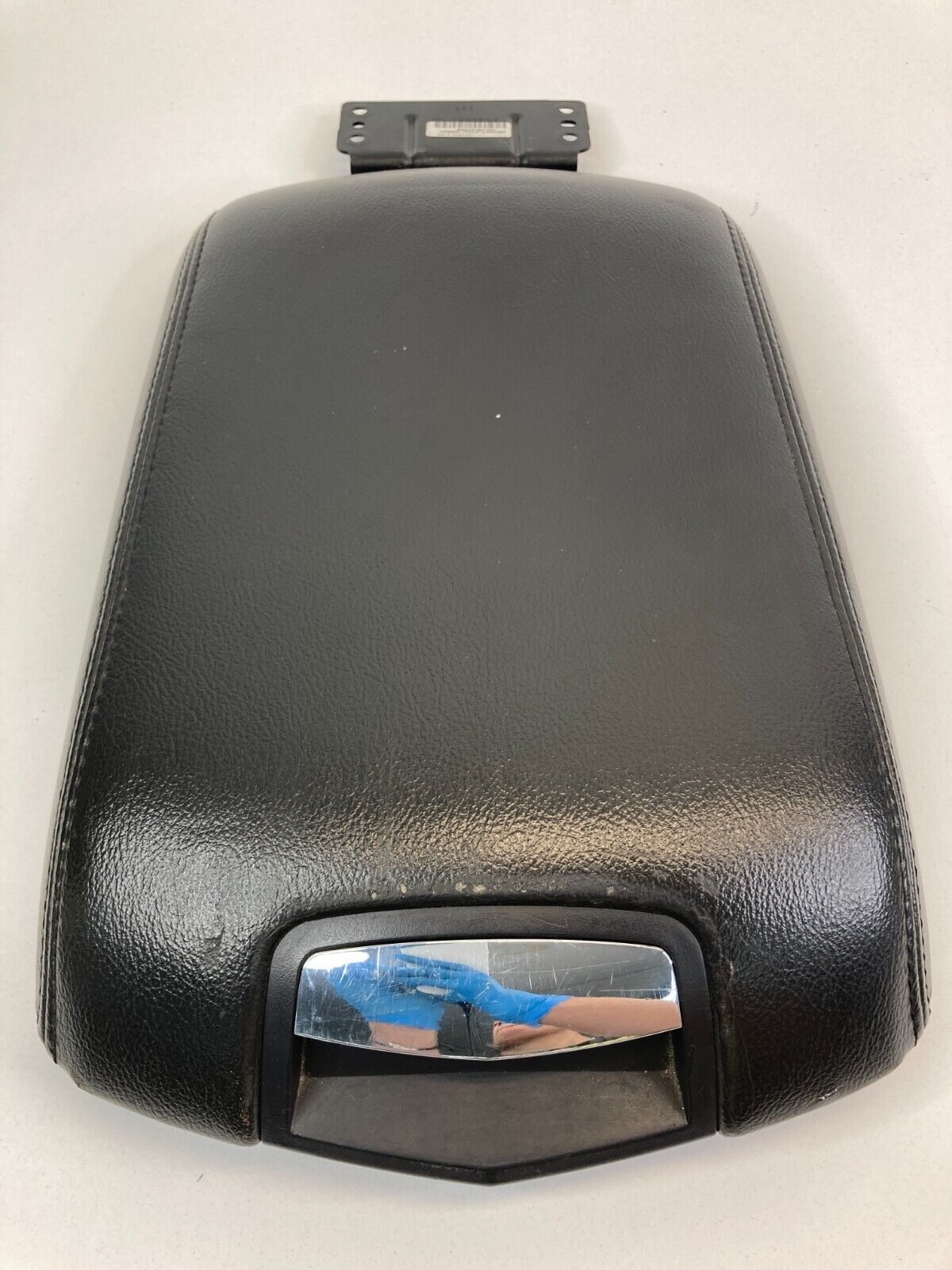 2010-2012 Lincoln MKT Center Console Armrest Arm Rest Lid Top Cover OEM