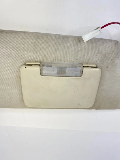 2007-2011 DODGE NITRO RIGHT PASSENGER SIDE SUN VISOR SHADE W/ ILLUMINATION OEM