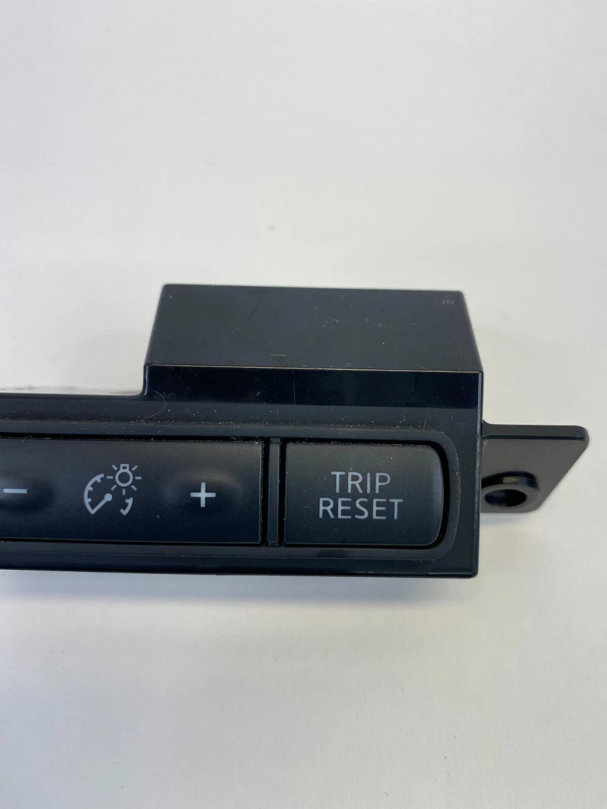 13-18 NISSAN ALTIMA 16-23 MAXIMA FRONT DASH PANEL TRIP RESET BUTTON SWITCH OEM