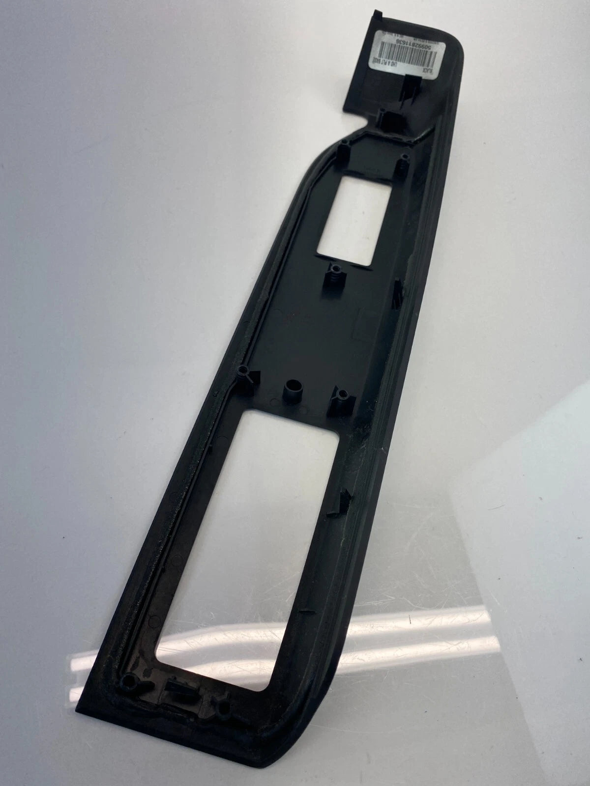 2007-2010 JEEP PATRIOT FRONT RIGHT PASSENGER SIDE DOOR WINDOW SWITCH BEZEL TRIM