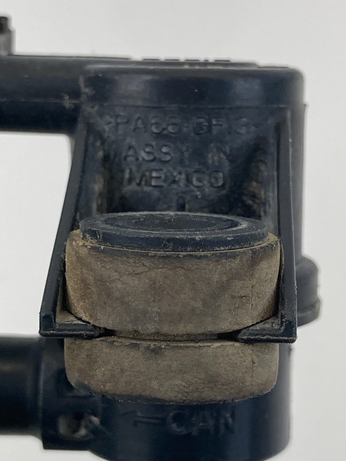 2012-2022 Ford F-250 Super Duty Vapor Canister Purge Valve Solenoid OEM