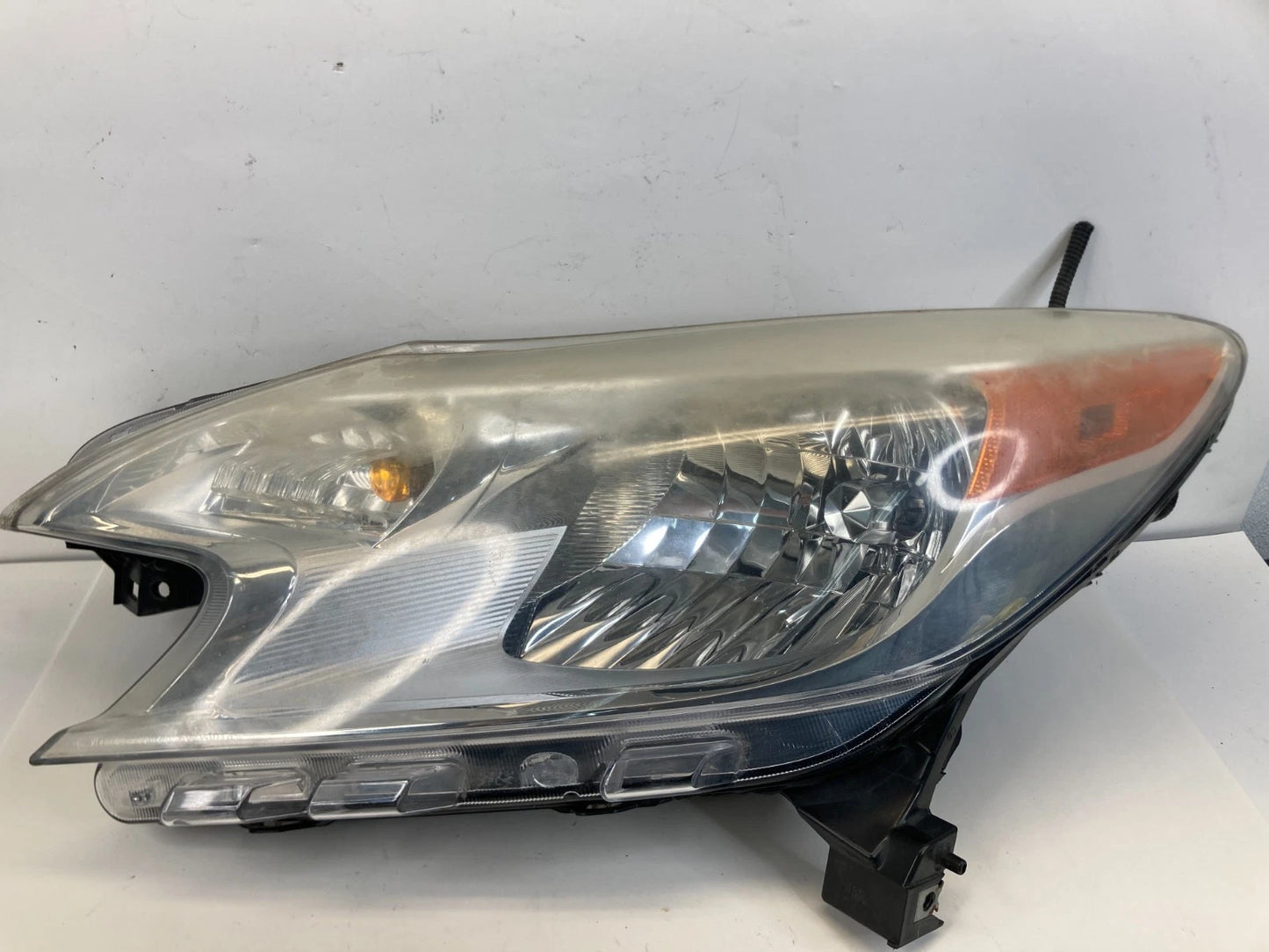 2014-2016 Nissan Versa Note 2014 Versa Front Left Driver Headlight Headlamp OEM