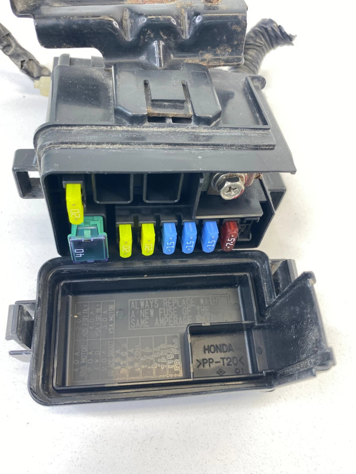 2005 05 HONDA PILOT LX 3.5L ENGINE COMPARTMENT FUSE RELAY BOX FUSEBOX OEM
