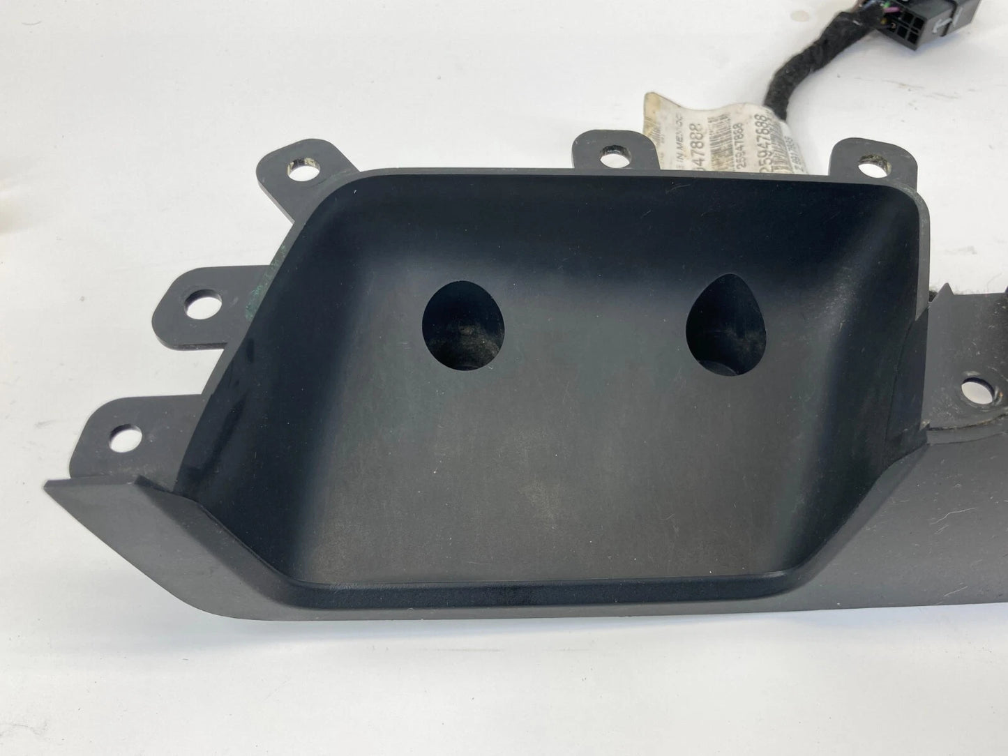 2012-2015 CHEVROLET CAPTIVA SPORT FRONT RIGHT DOOR WINDOW SWITCH W/ TRIM OEM