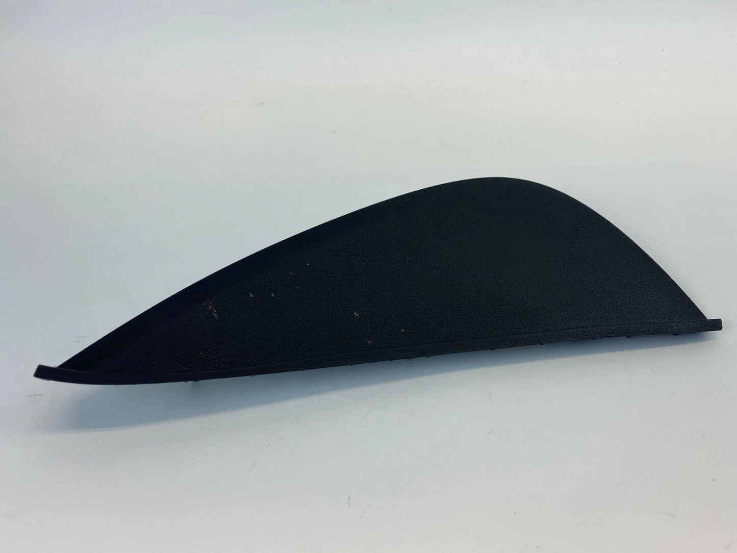 2014-2016 KIA FORTE FRONT RIGHT SIDE DASH END CAP COVER TRIM PANEL 84785-A7001