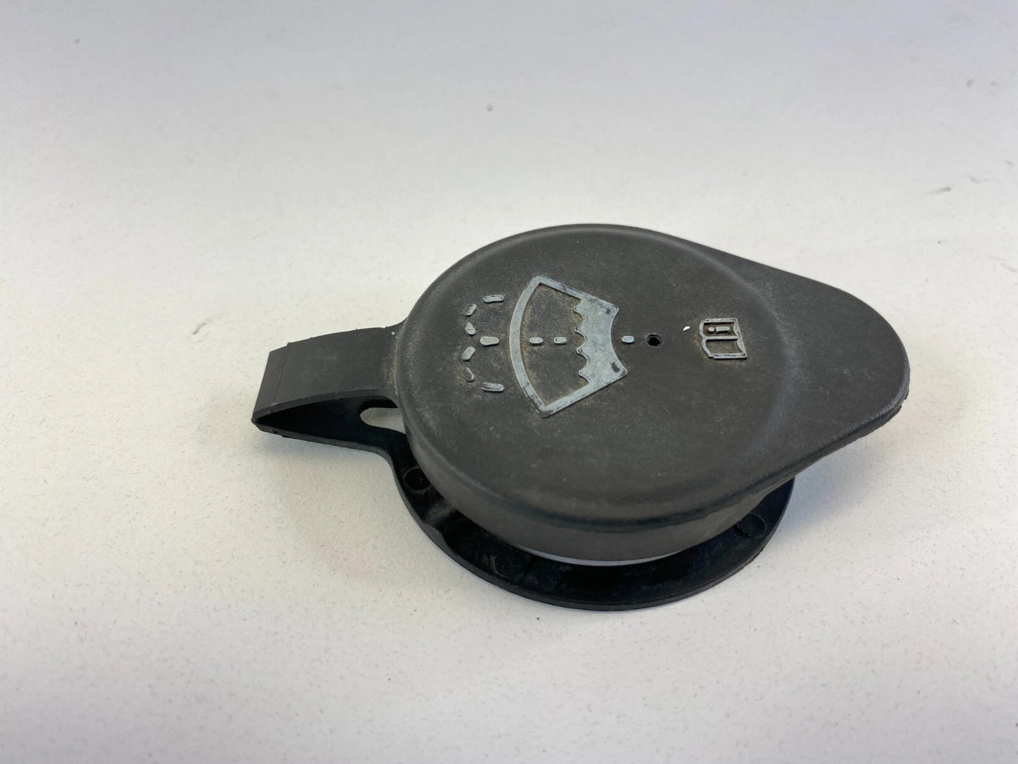 2006-2011 CHEVROLET CHEVY HHR WINDSHIELD WASHER FLUID RESERVOIR CAP LID OEM