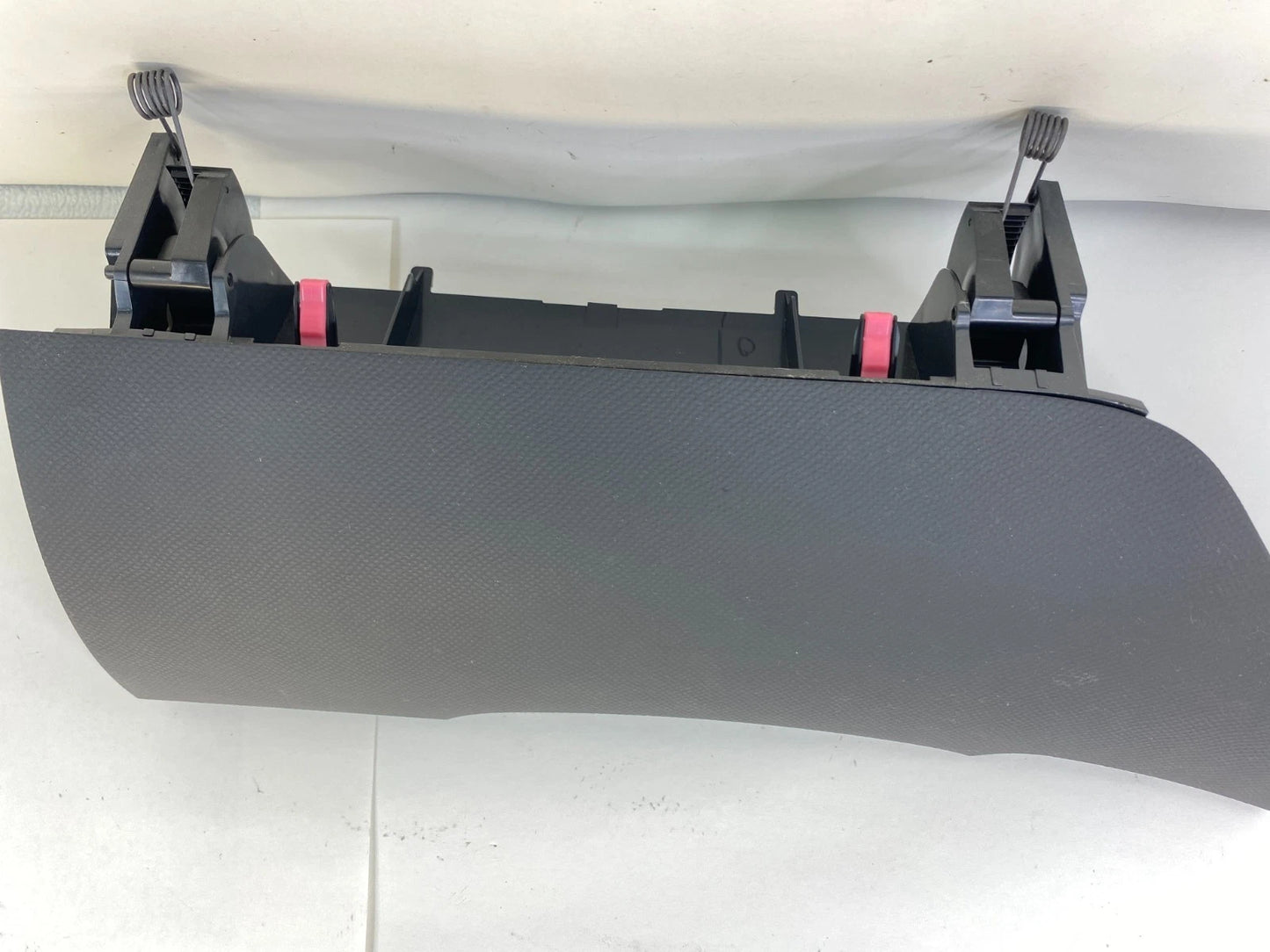 2007-2011 TOYOTA YARIS LEFT DRIVER SIDE UPPER GLOVE BOX STORAGE DOOR ASSY OEM