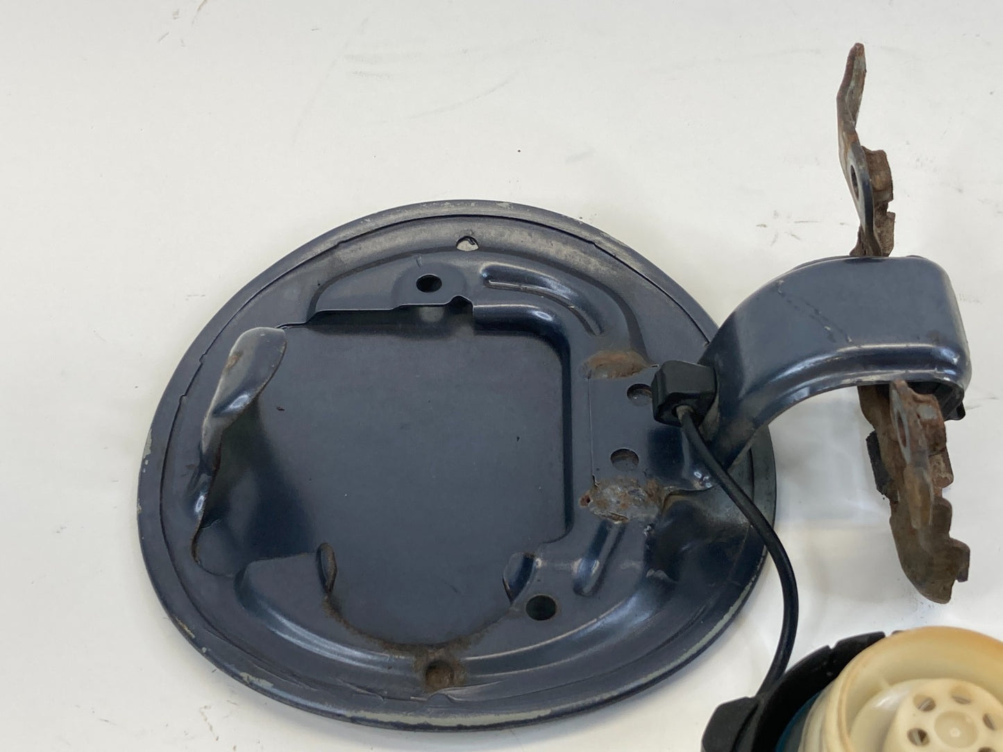 2006-2011 Honda Civic Fuel Filler Door Gas Lid Cover w/ Tank Cap OEM